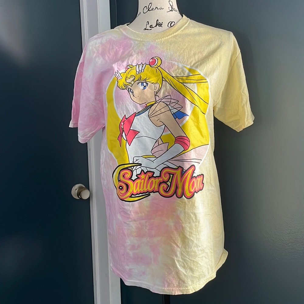 NWT FOREVER 21 SAILOR MOON TIE DYE TEE SIZE S/M